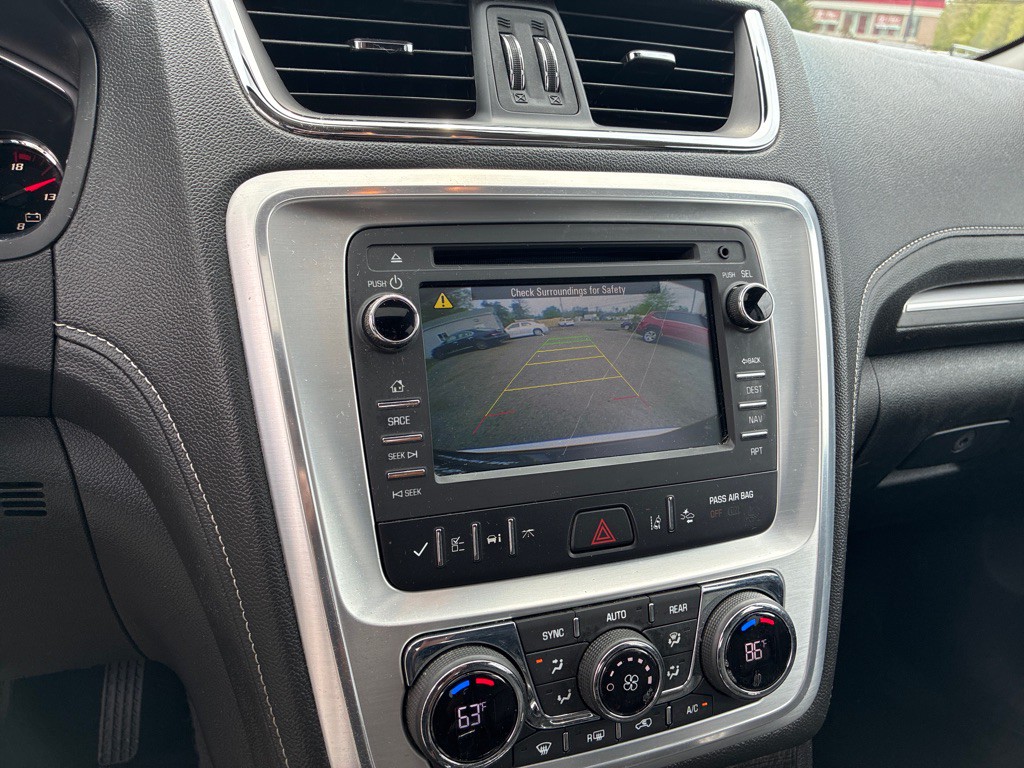 2017 GMC Acadia Image 13