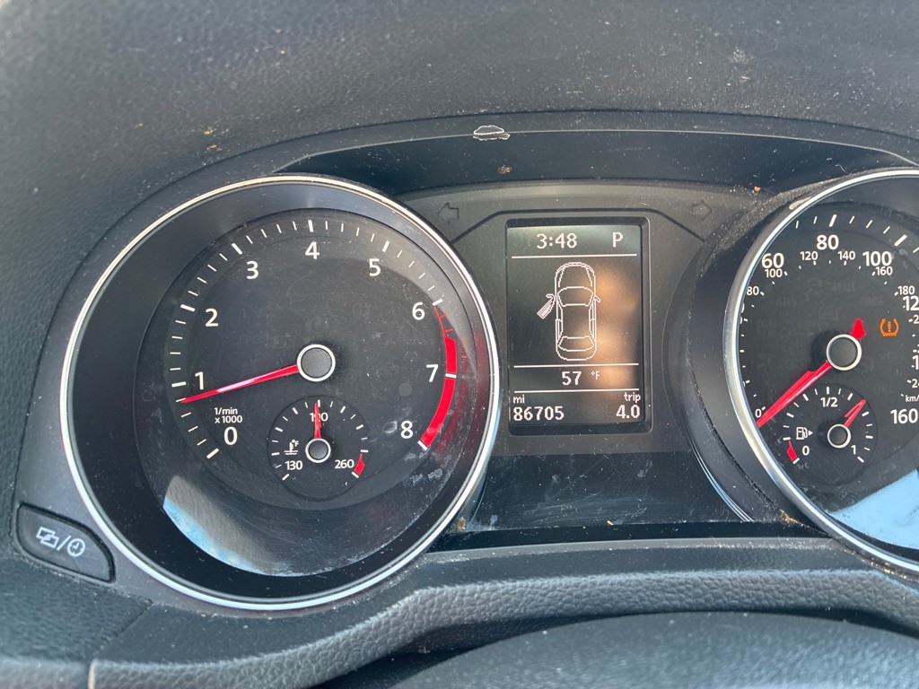 2016 Volkswagen Passat Image 9