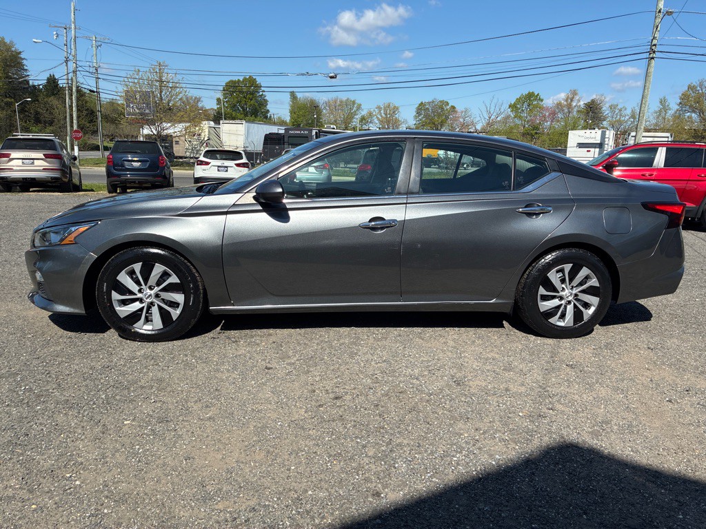 2022 Nissan Altima Image 3