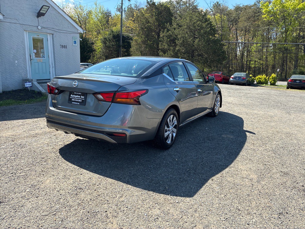 2022 Nissan Altima Image 6