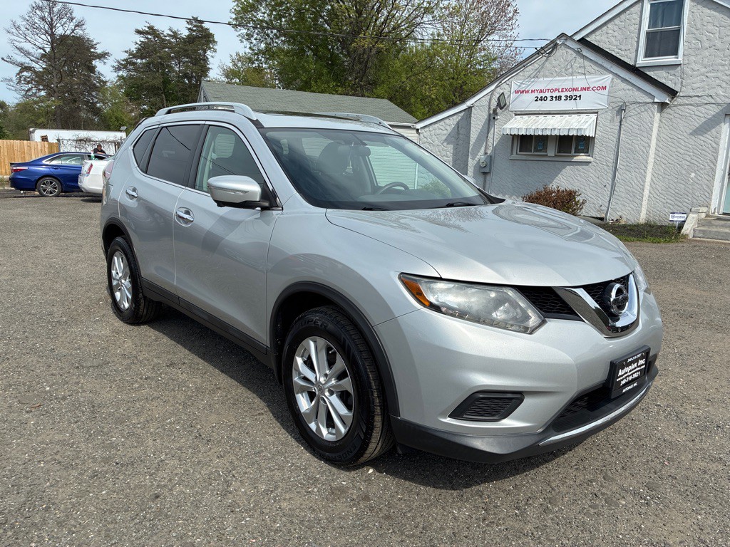 2015 Nissan Rogue Image 2