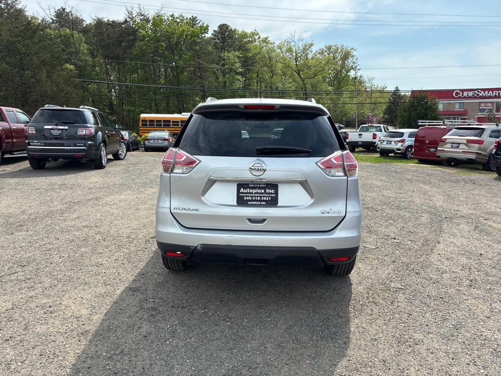 2015 Nissan Rogue Image 4