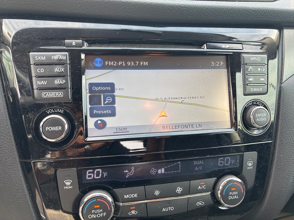 2015 Nissan Rogue Image 12