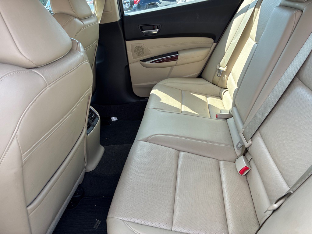 2015 Acura TL Image 17