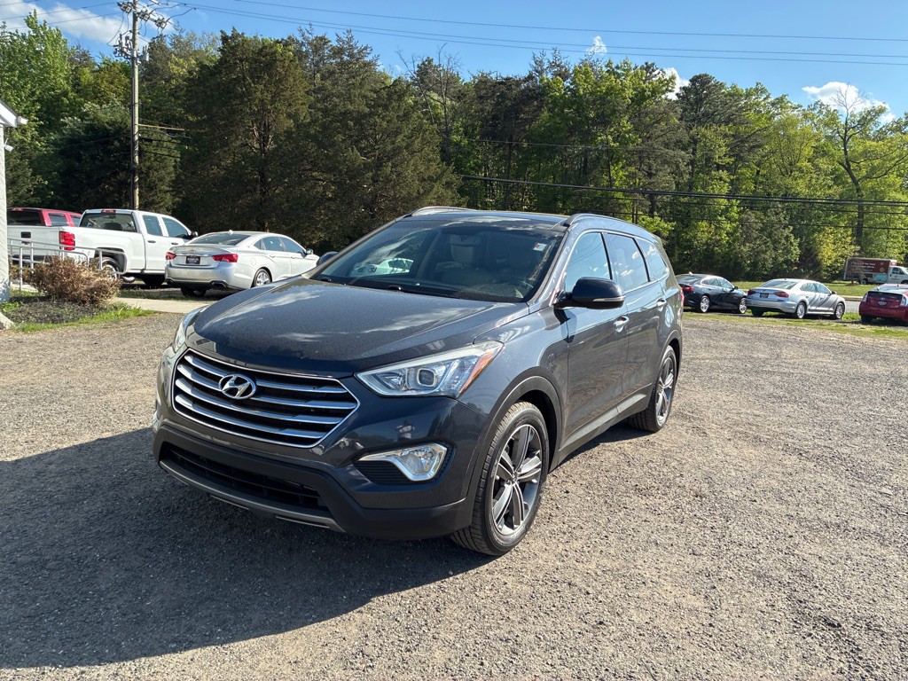 2013 Hyundai Santa Fe Image 2