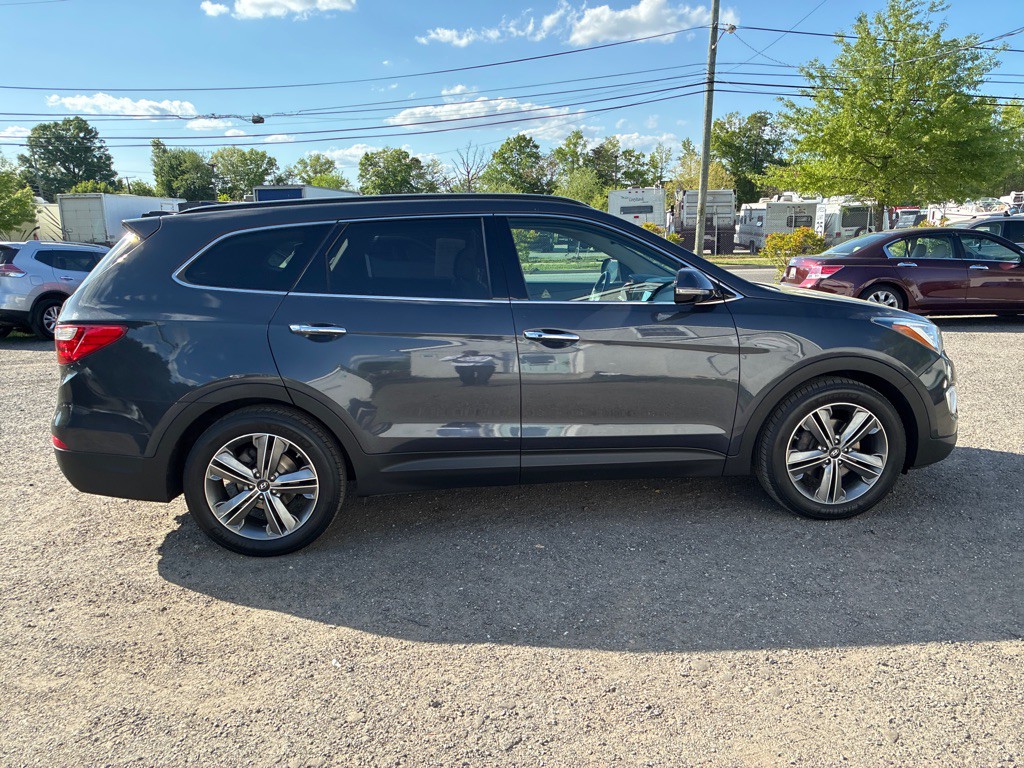 2013 Hyundai Santa Fe Image 12