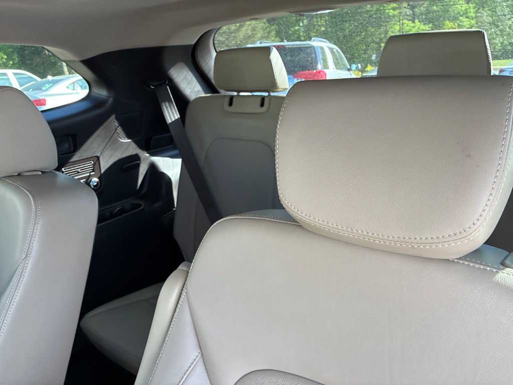 2013 Hyundai Santa Fe Image 18