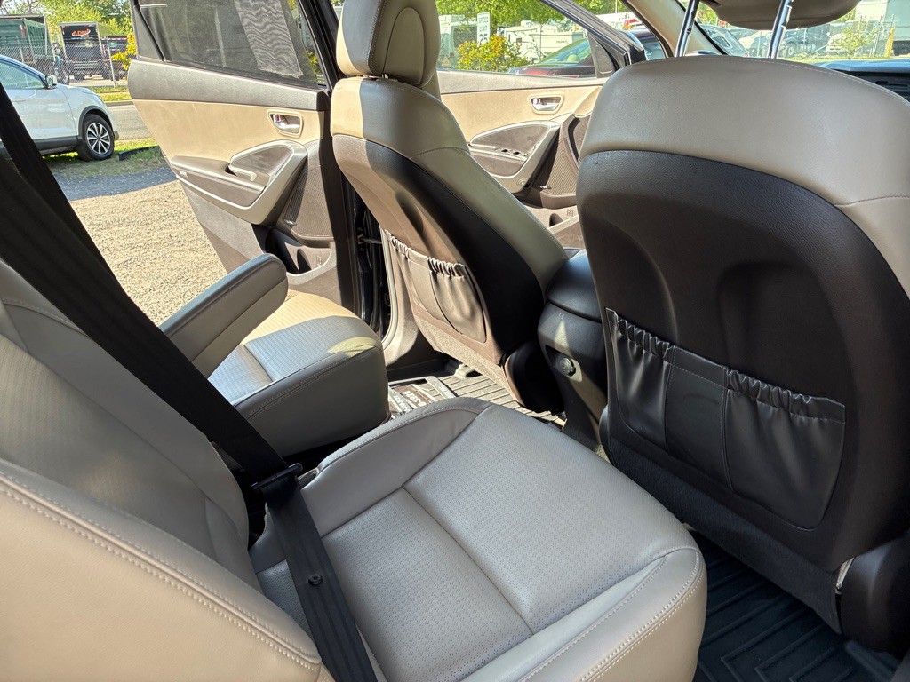 2013 Hyundai Santa Fe Image 21