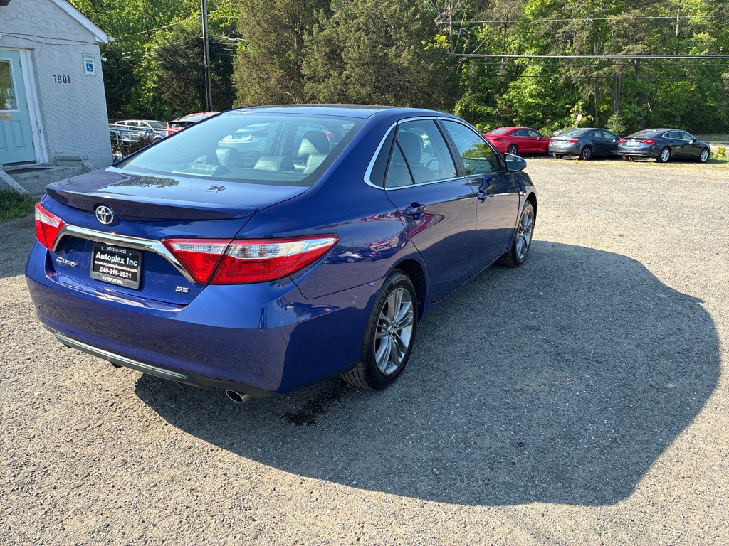2015 Toyota Camry Image 5