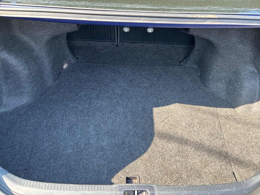 2015 Toyota Camry Image 11