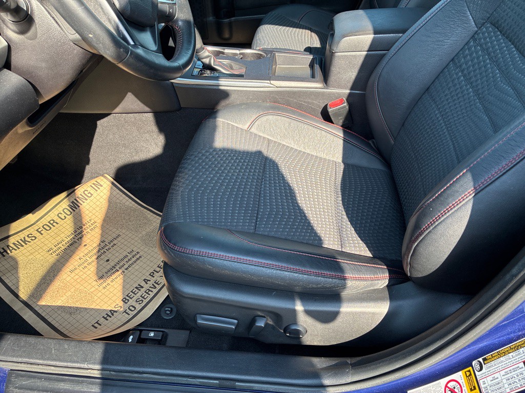 2015 Toyota Camry Image 13