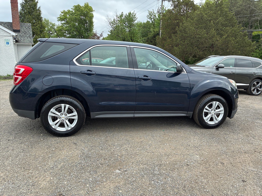 2017 Chevrolet Equinox Image 8