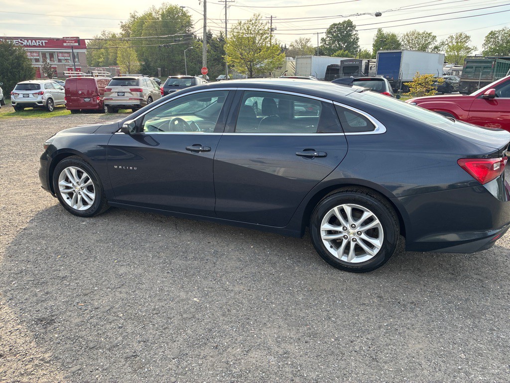 2016 Chevrolet Malibu Image 7
