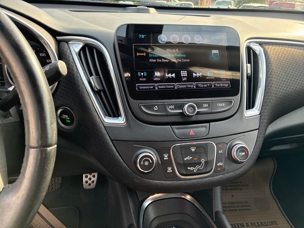 2016 Chevrolet Malibu Image 11