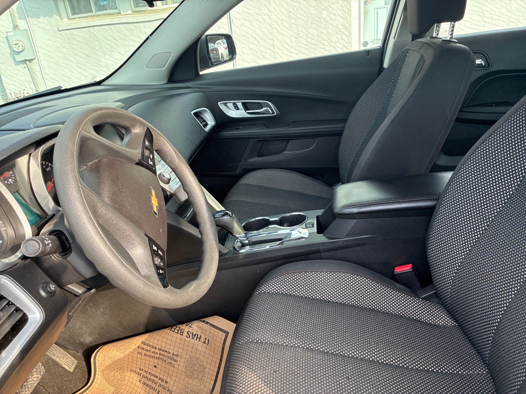 2017 Chevrolet Equinox Image 12