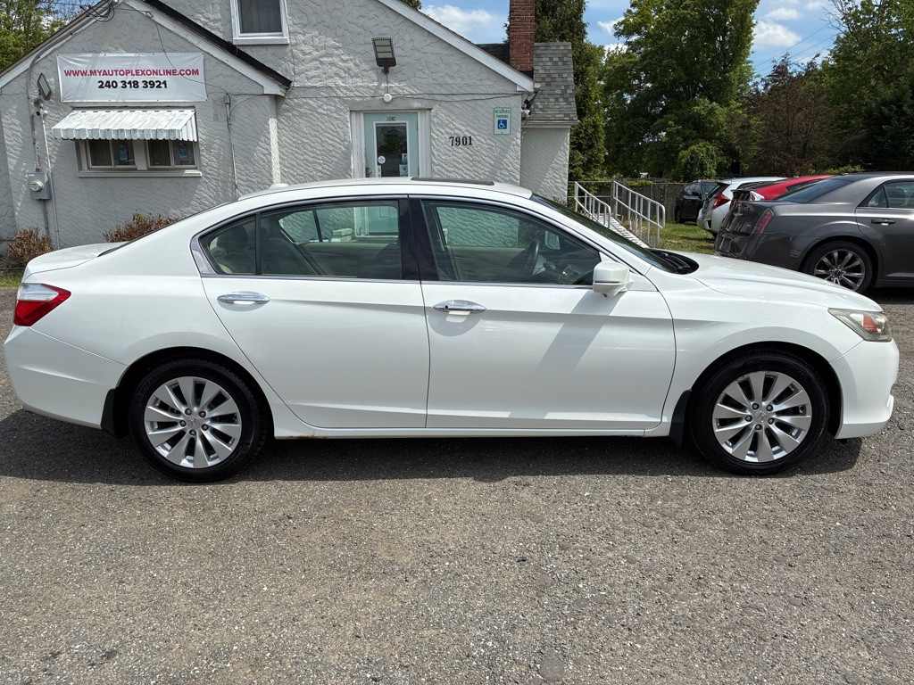 2015 Honda Accord Image 4