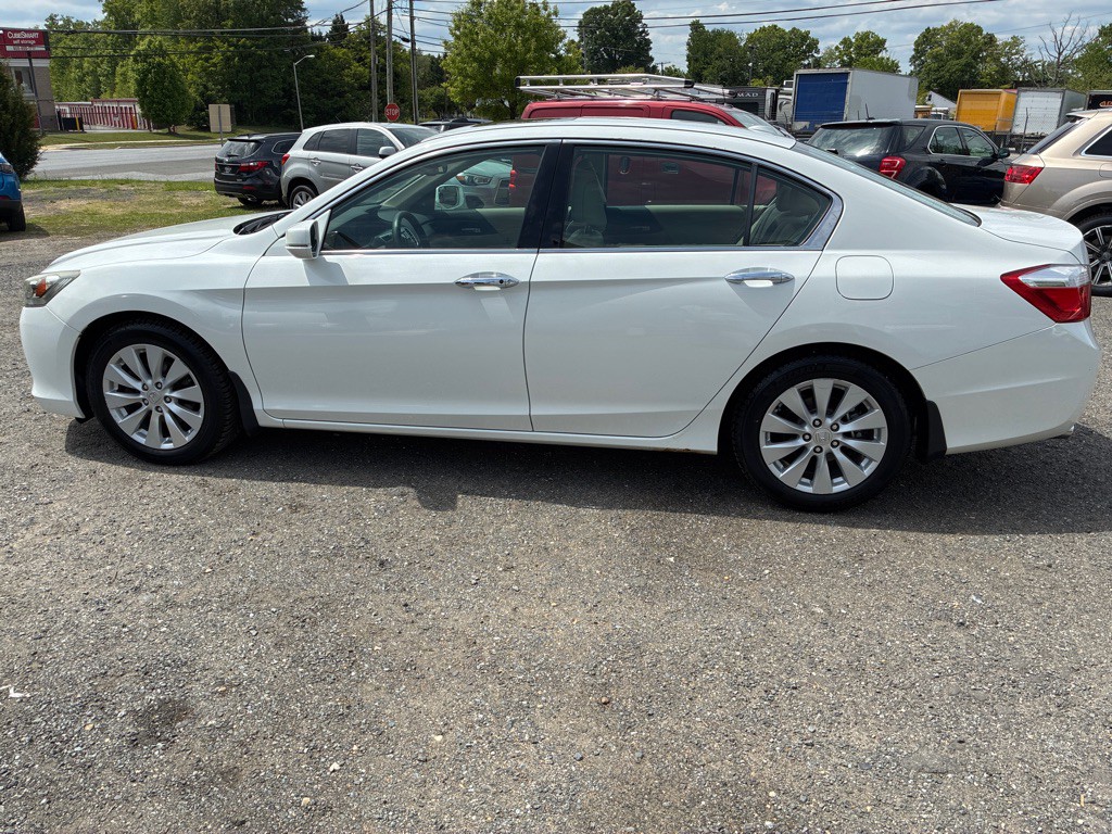 2015 Honda Accord Image 9