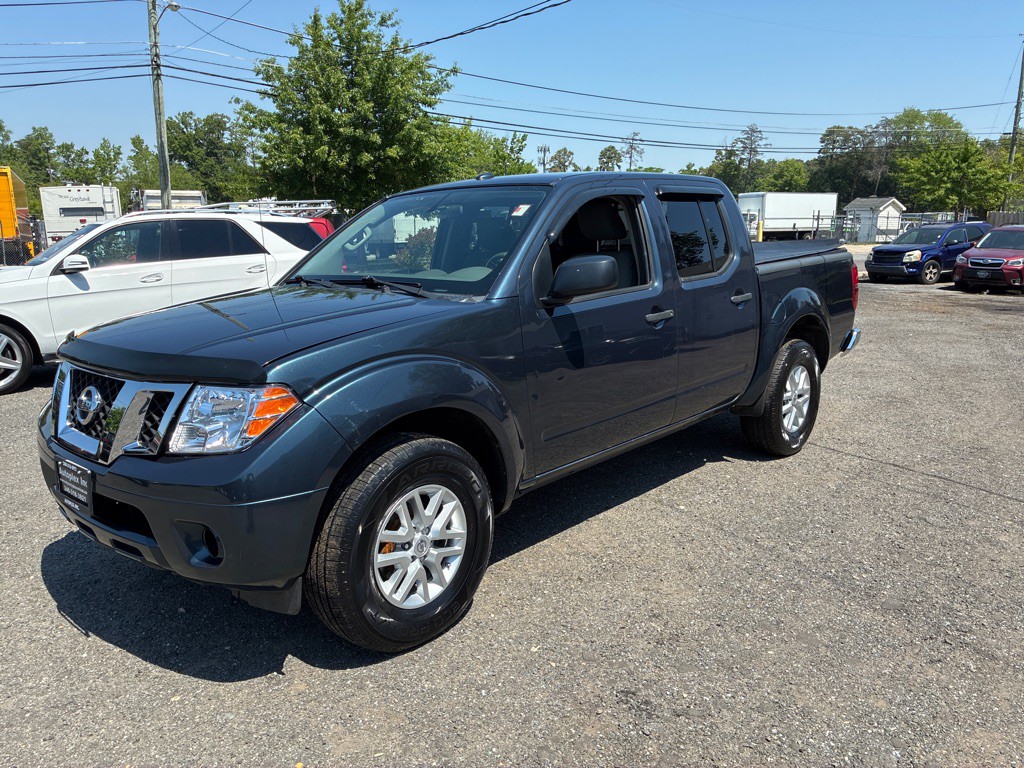 2017 Nissan Frontier Image 2
