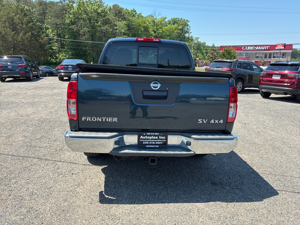 2017 Nissan Frontier Image 8