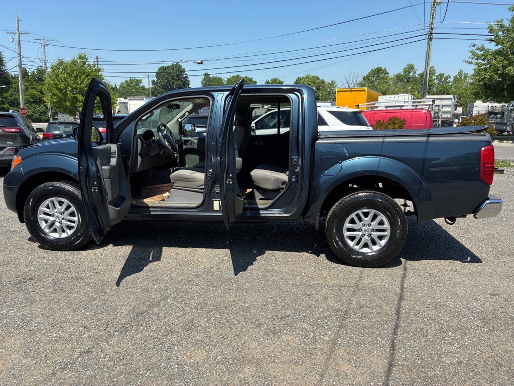 2017 Nissan Frontier Image 15