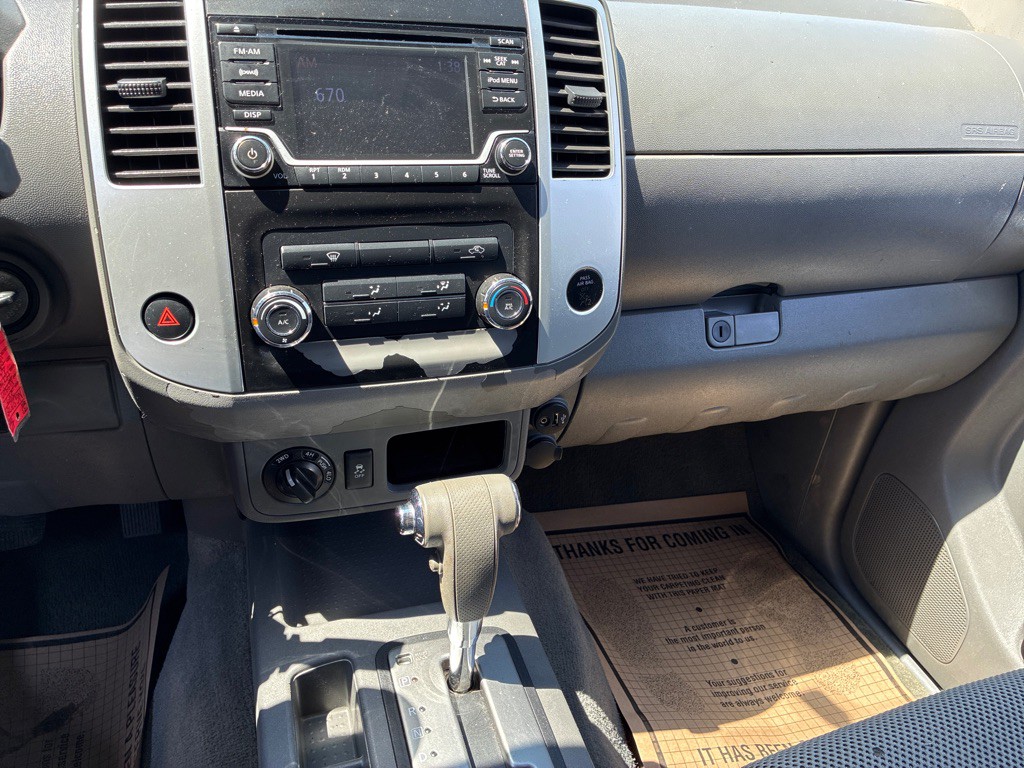 2017 Nissan Frontier Image 22
