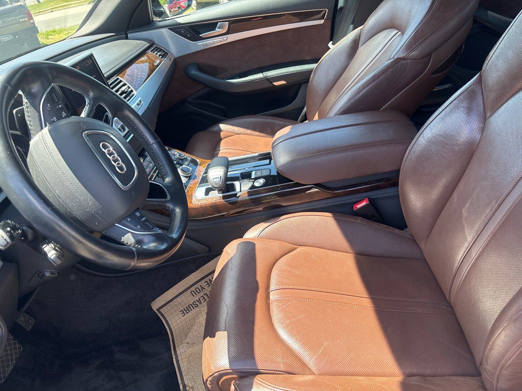 2014 Audi A8 Image 9