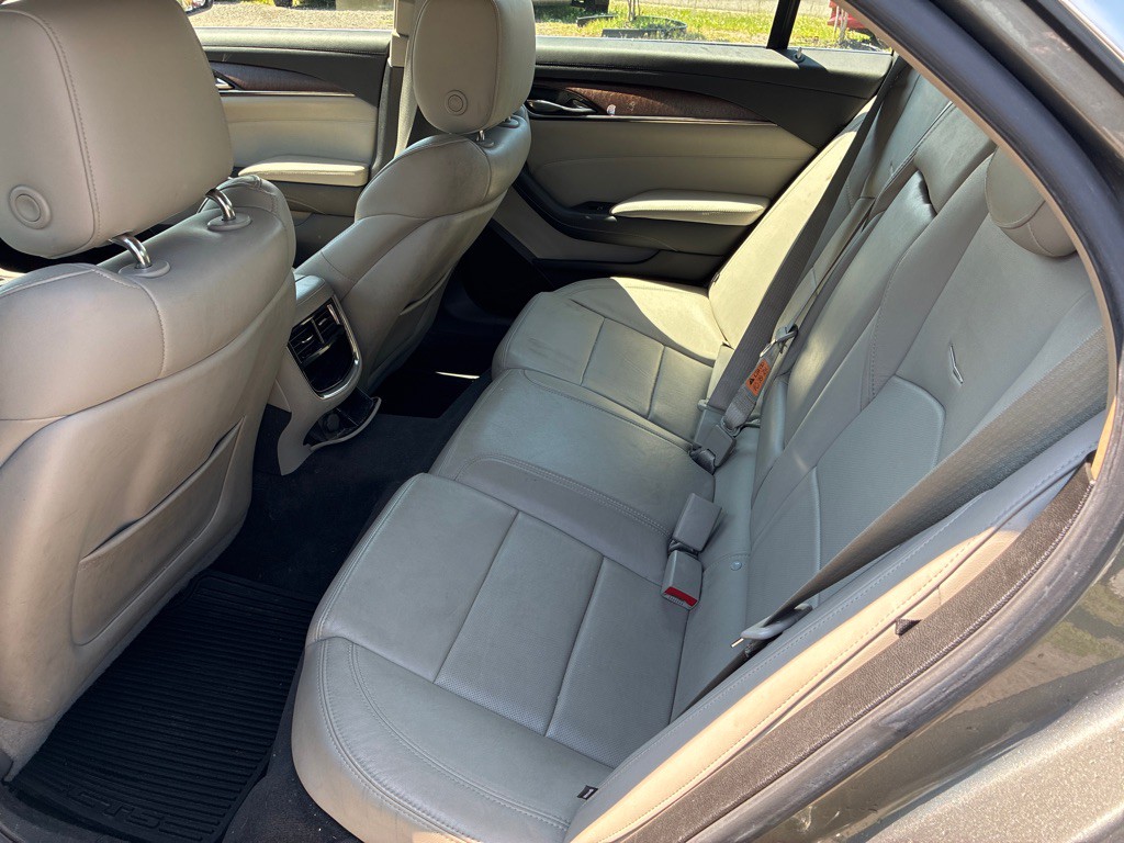 2016 Cadillac CTS Image 12