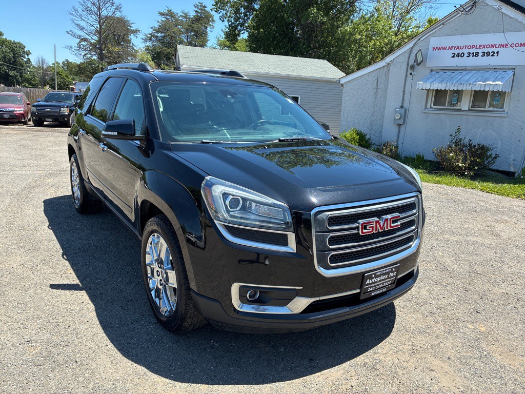 2017 GMC Acadia Image 2