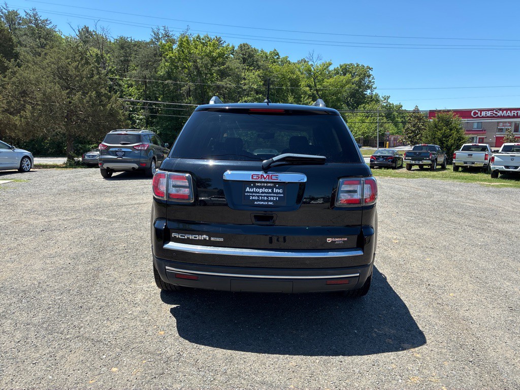 2017 GMC Acadia Image 7