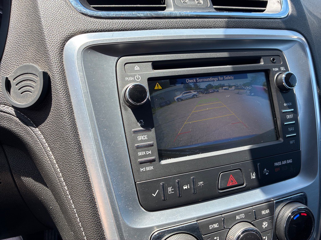2017 GMC Acadia Image 18