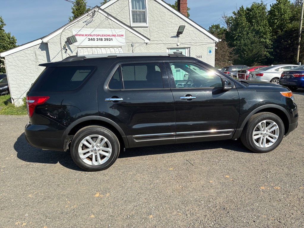 2015 Ford Explorer Image 11
