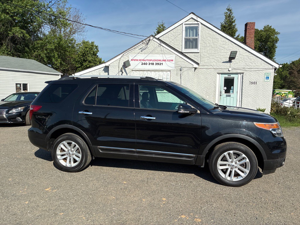 2015 Ford Explorer Image 12