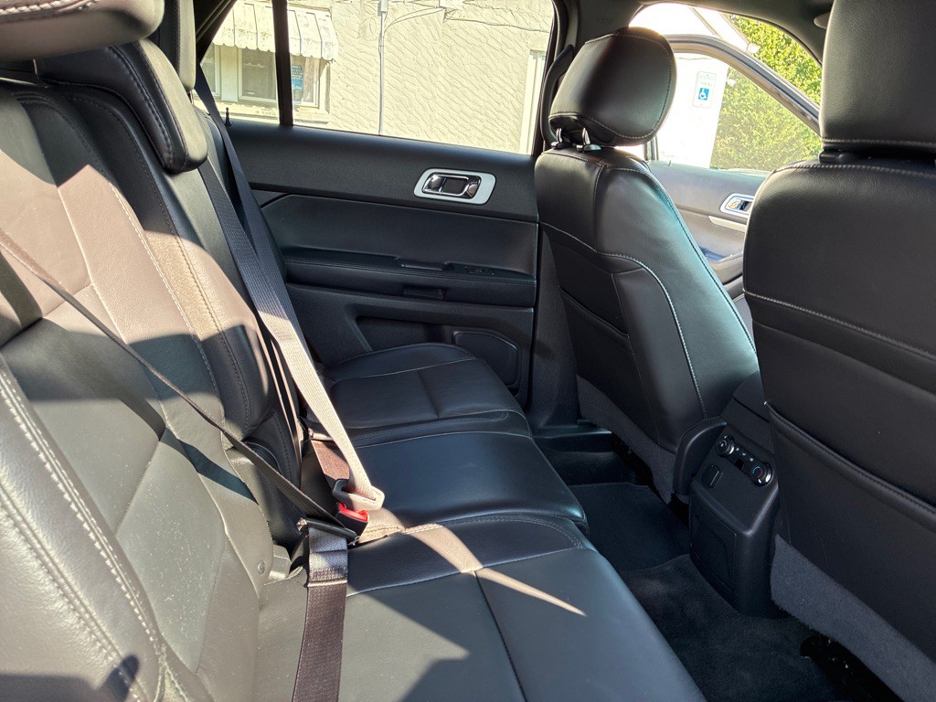 2015 Ford Explorer Image 19