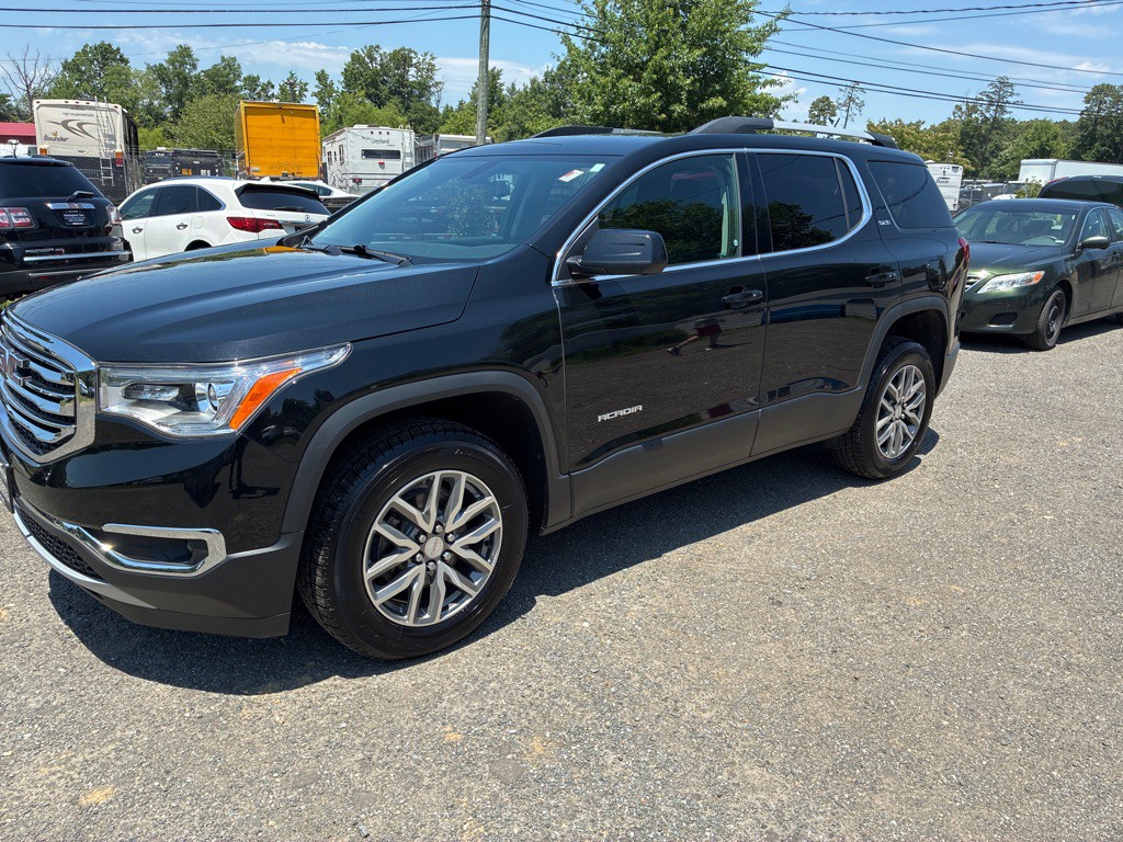 2019 GMC Acadia Image 2