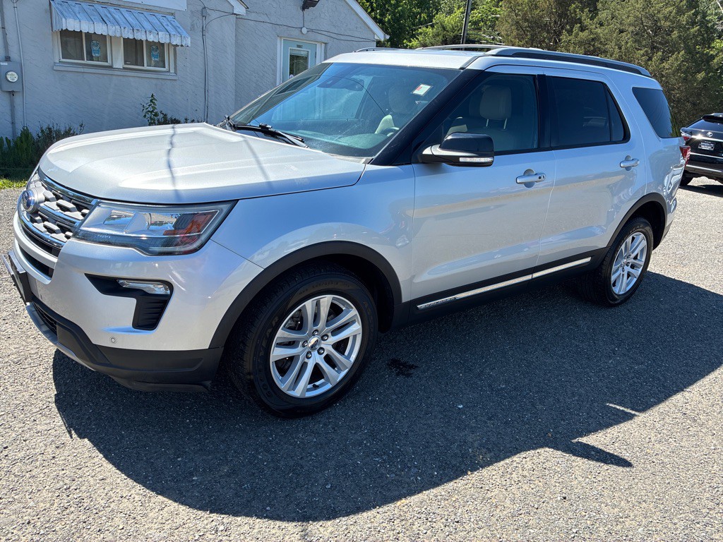 2018 Ford Explorer Image 2