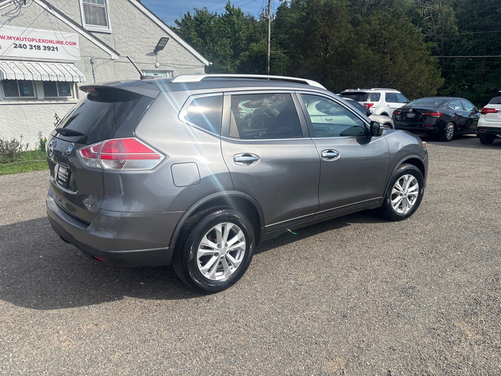 2015 Nissan Rogue Image 4