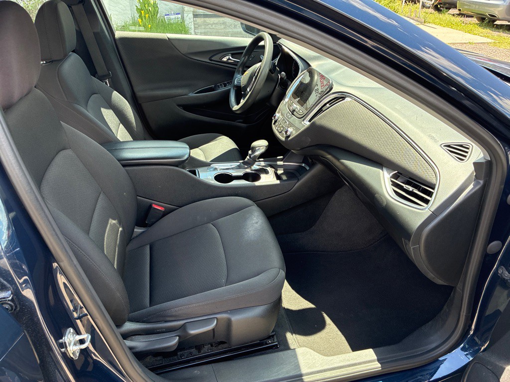 2021 Chevrolet Malibu Image 13