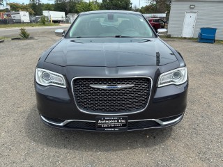 Image for 2018 Chrysler 300 Limited ID: 7491217