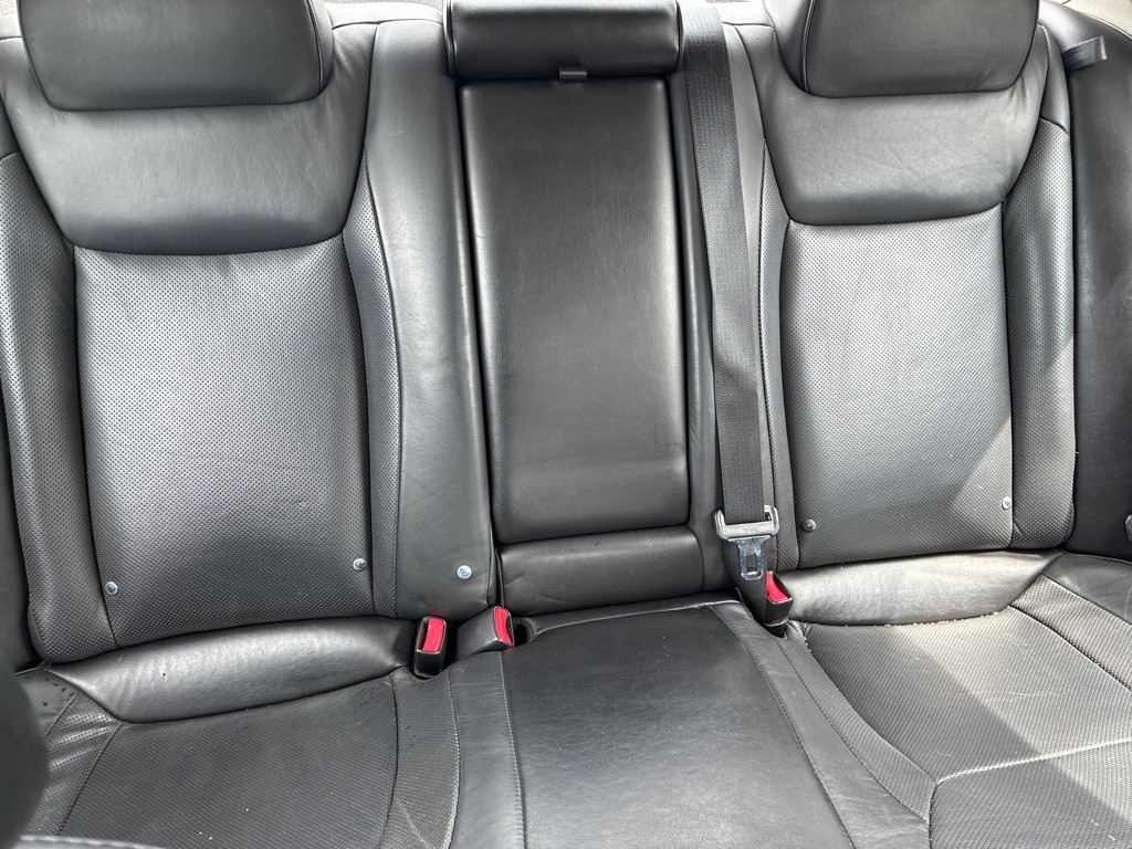 2018 Chrysler 300 Image 16