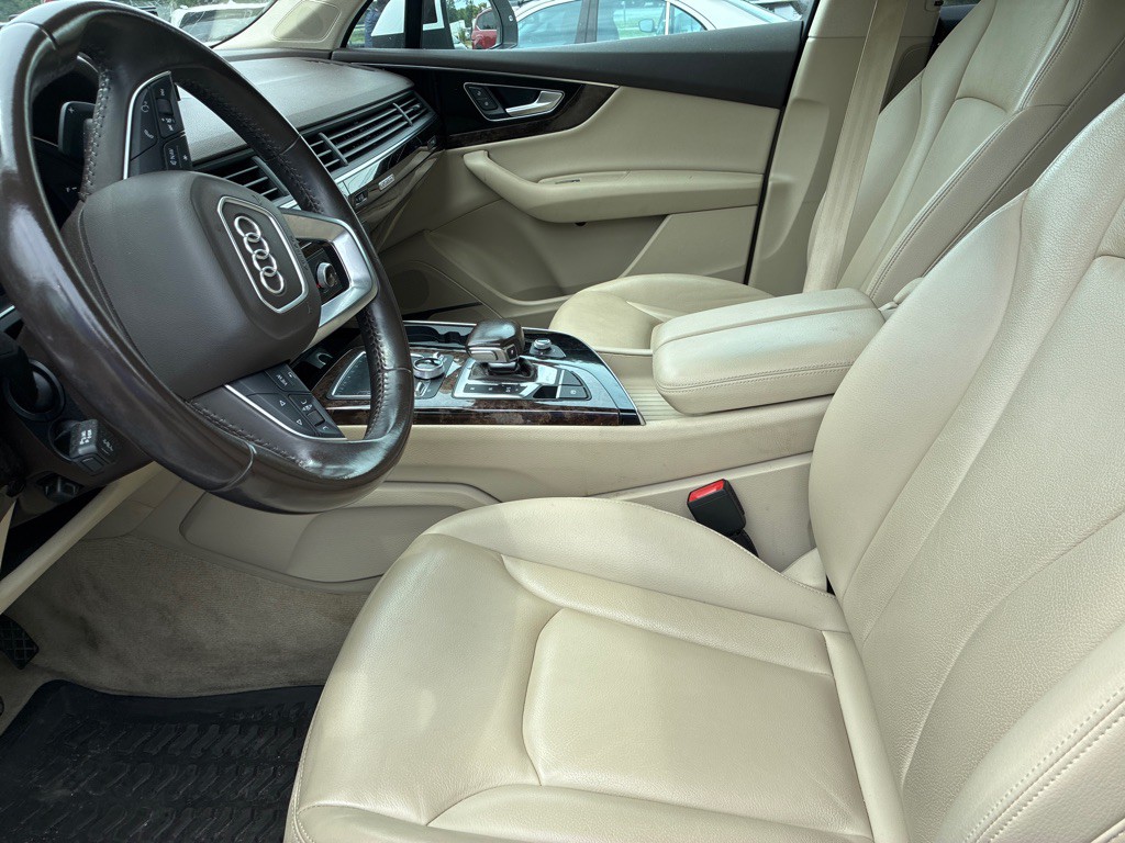 2018 Audi Q7 Image 10