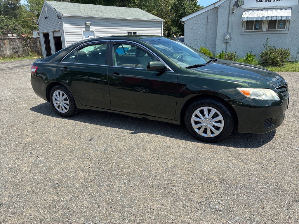 2010 Toyota Camry Image 9