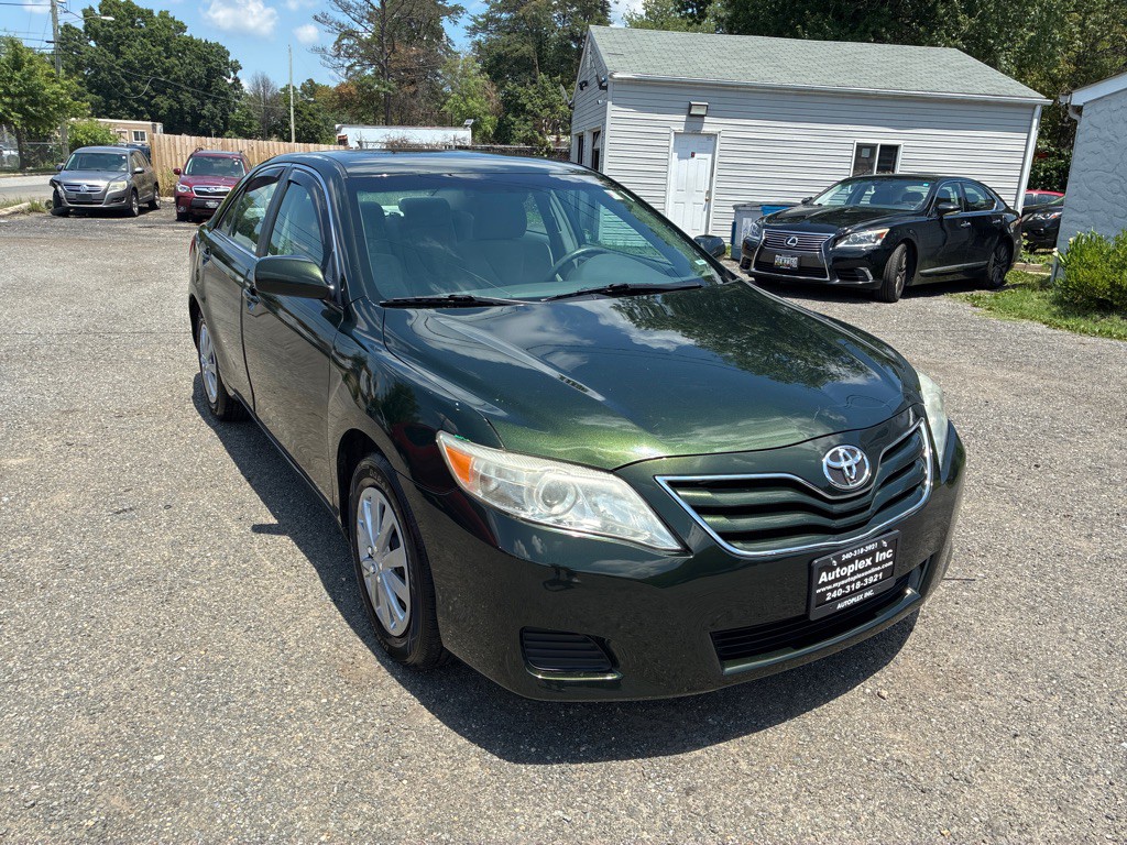 2010 Toyota Camry Image 10