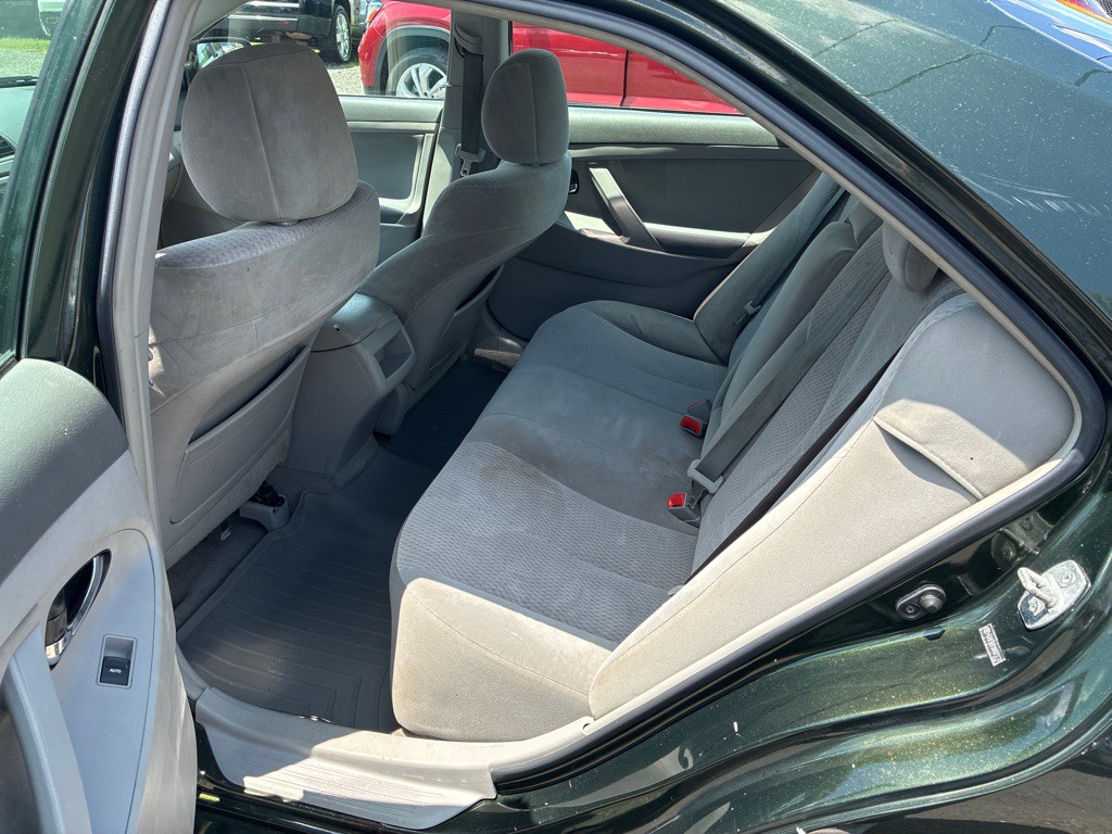 2010 Toyota Camry Image 13