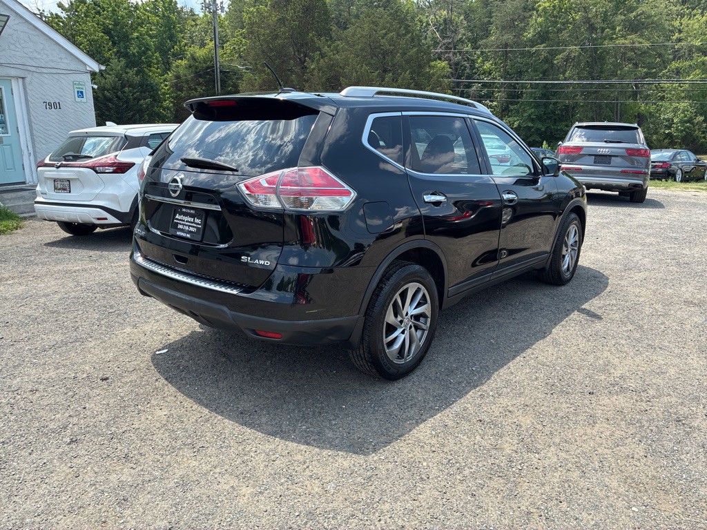 2015 Nissan Rogue Image 9
