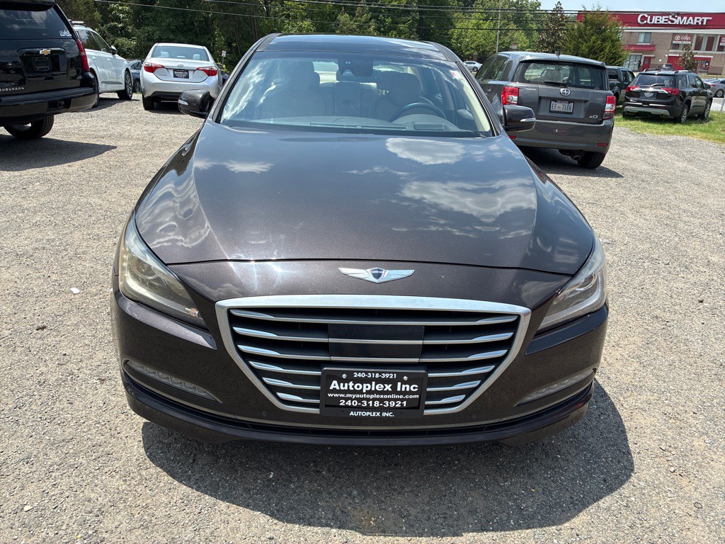 2015 Hyundai Genesis Image 1