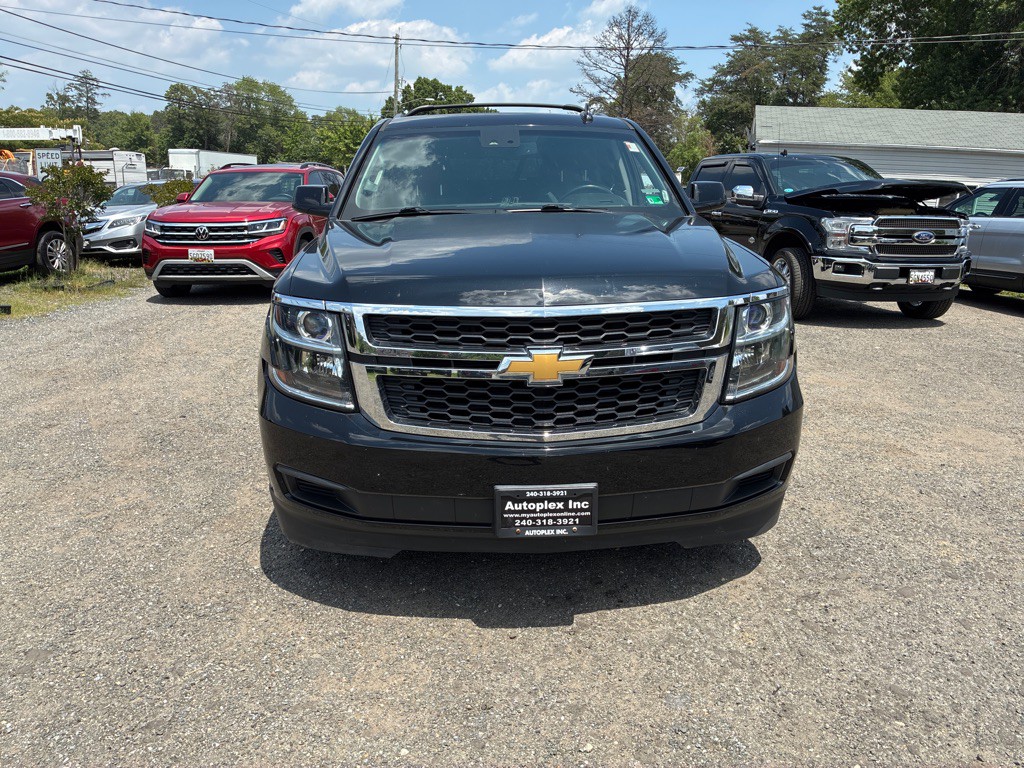 2017 Chevrolet Suburban Image 14
