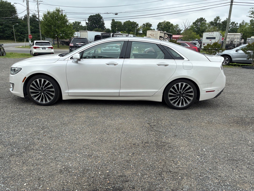 2018 Lincoln MKZ Image 9