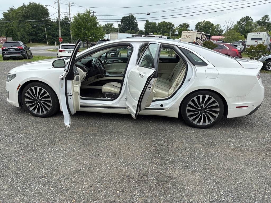 2018 Lincoln MKZ Image 12