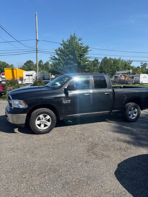 2017 RAM 1500 Image 3
