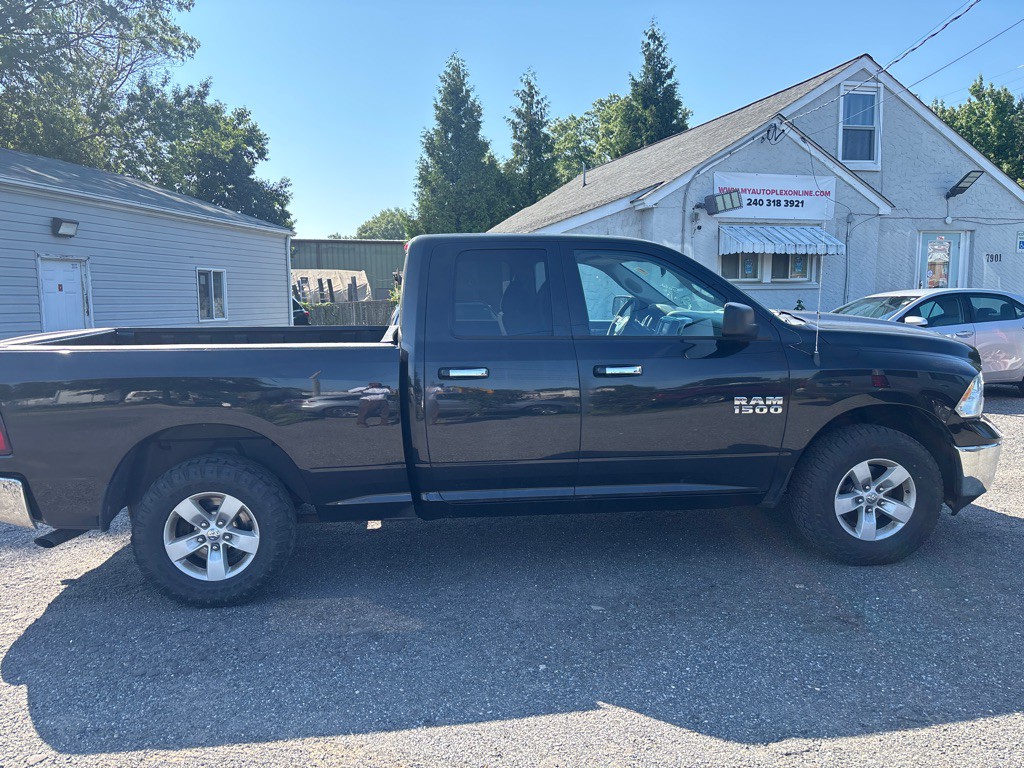 2017 RAM 1500 Image 6